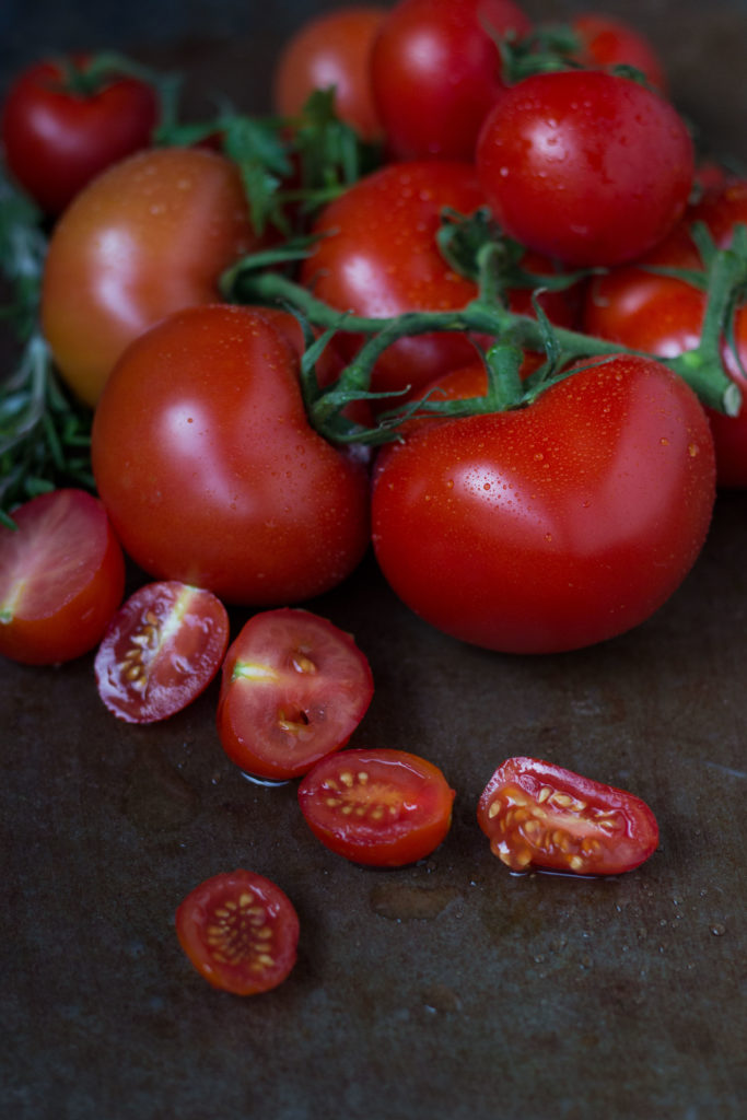 Tomaten auf Blech