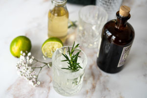 Holdunder Gin Drink Cocktail